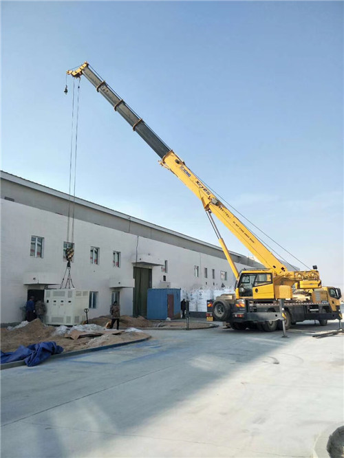 景东县“超载就喊停”—— 吊车的 “重量保镖” 技术